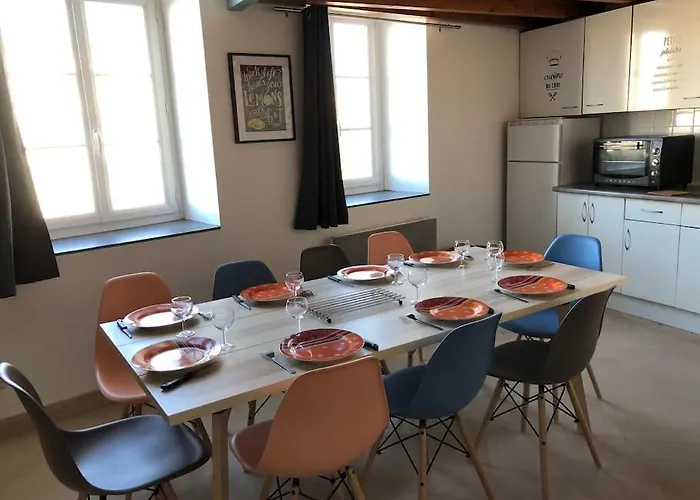 בית נופש Maison Type Loft - Avec Parking En Plein Centre *